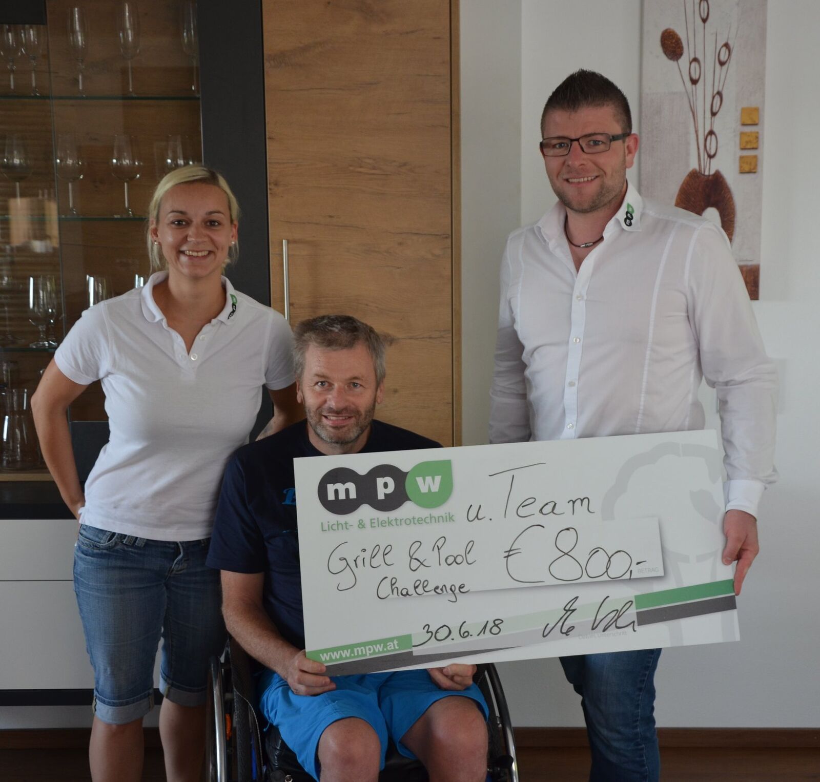 2018 konnte bei der Grill&Pool Challenge mithilfe des gesamten MPW-Teams ein Spendenscheck iHv. 800 € an Fam. Pointner übergeben werden